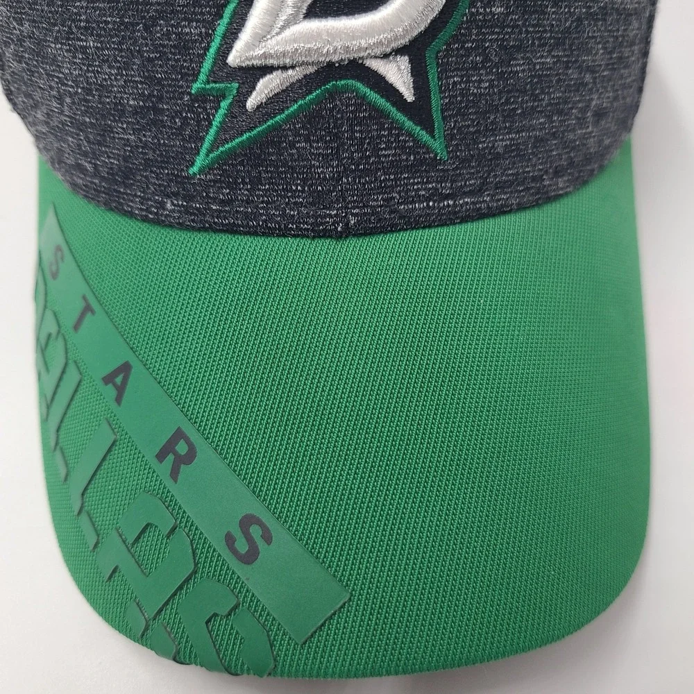 Youth Dallas Stars Hat Fitted One Size Reebok Gray Green NHL Hockey Center Ice